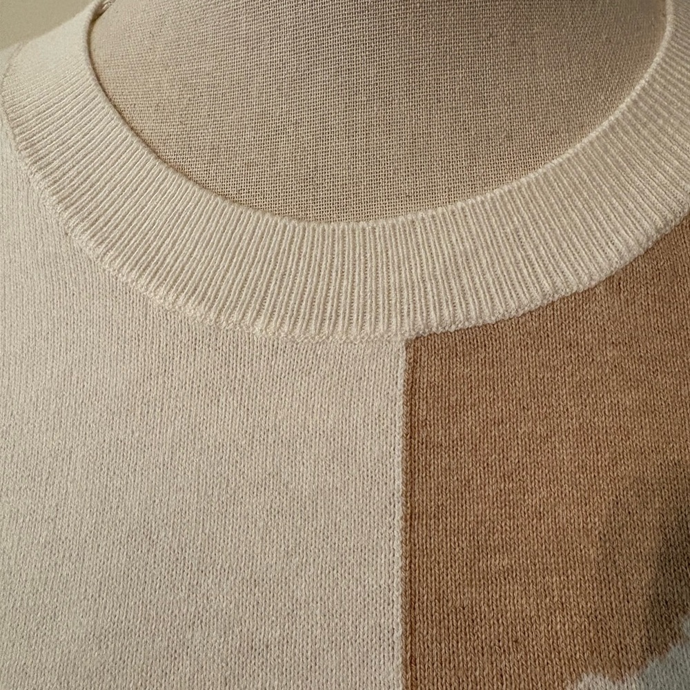 Masters - Magnolia Lane Two-Tone Cream and Tan Sweater in size large - Picture 2 of 7
